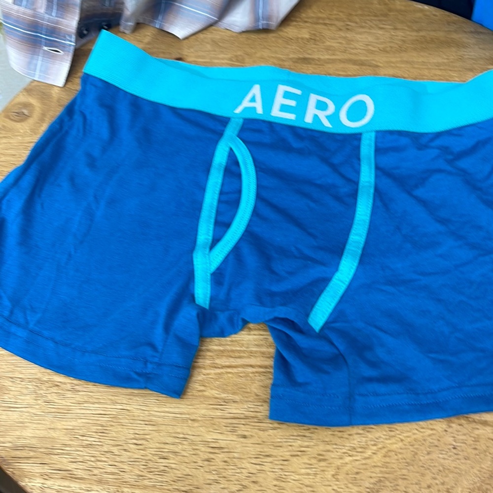AéRopostale med.